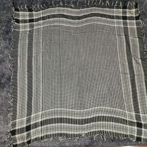 Garage Black and White Checkered Scarf
